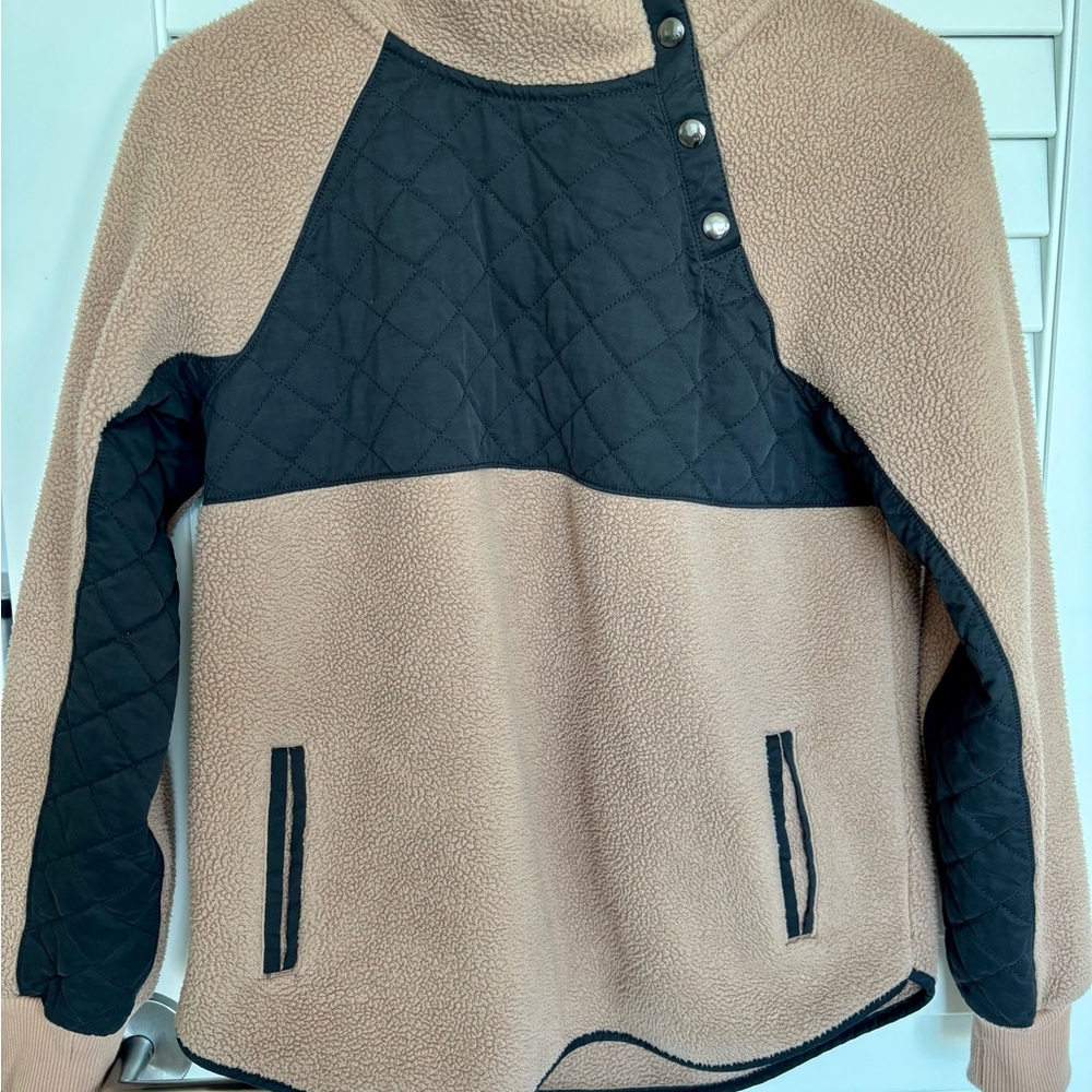 Abercrombie & Fitch Tan and Black Teddy Jacket